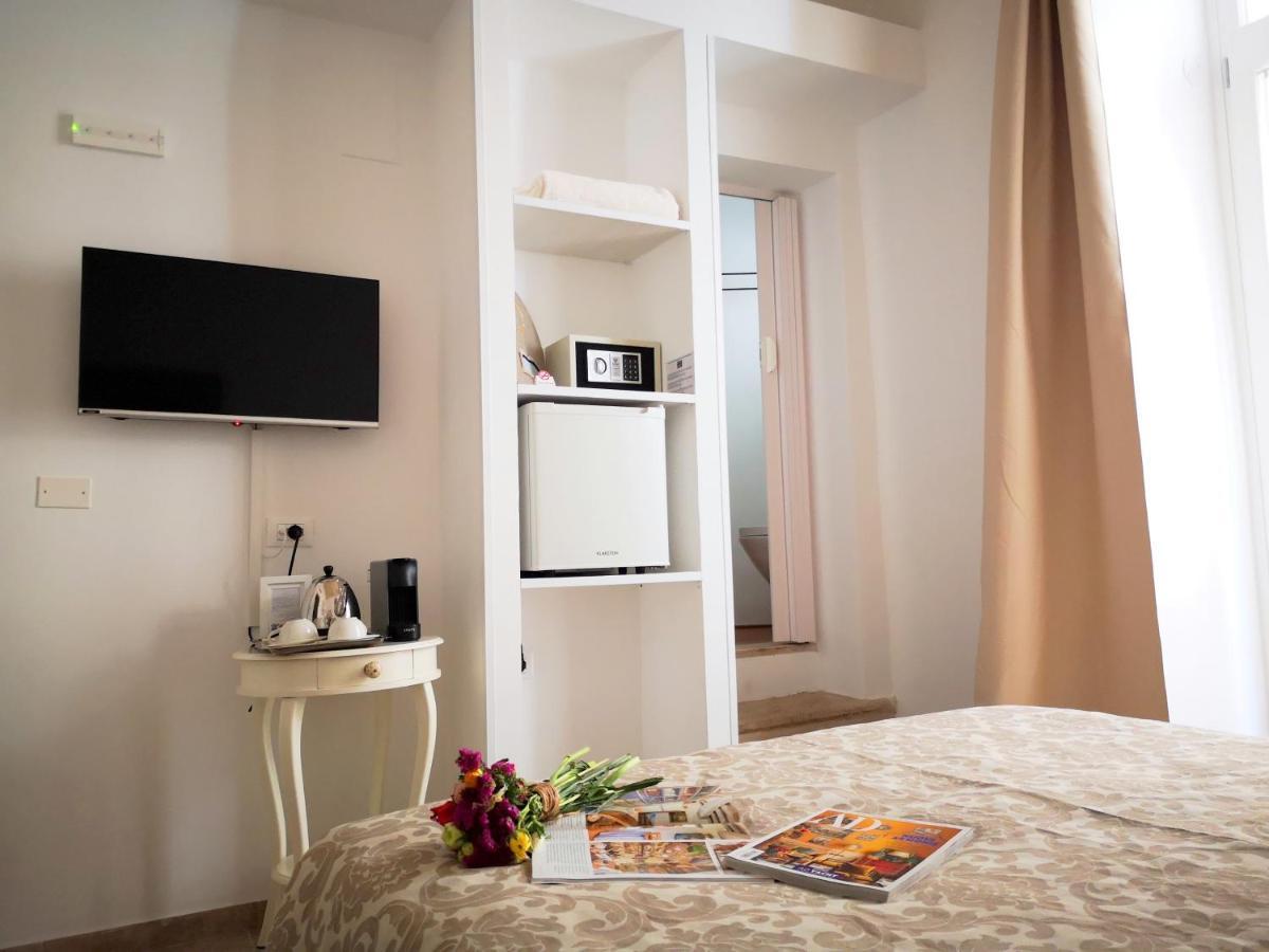Corte Pietrantica - Charming Rooms & Suites Giovinazzo Exteriör bild