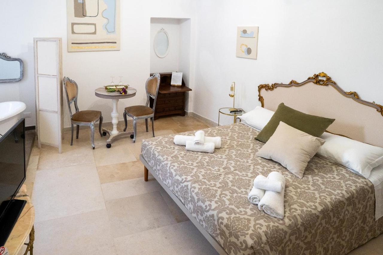 Corte Pietrantica - Charming Rooms & Suites Giovinazzo Exteriör bild