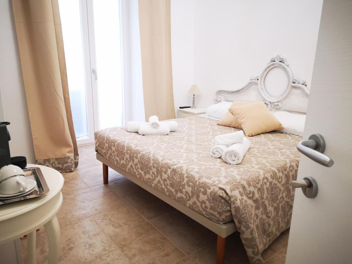 Corte Pietrantica - Charming Rooms & Suites Giovinazzo Exteriör bild