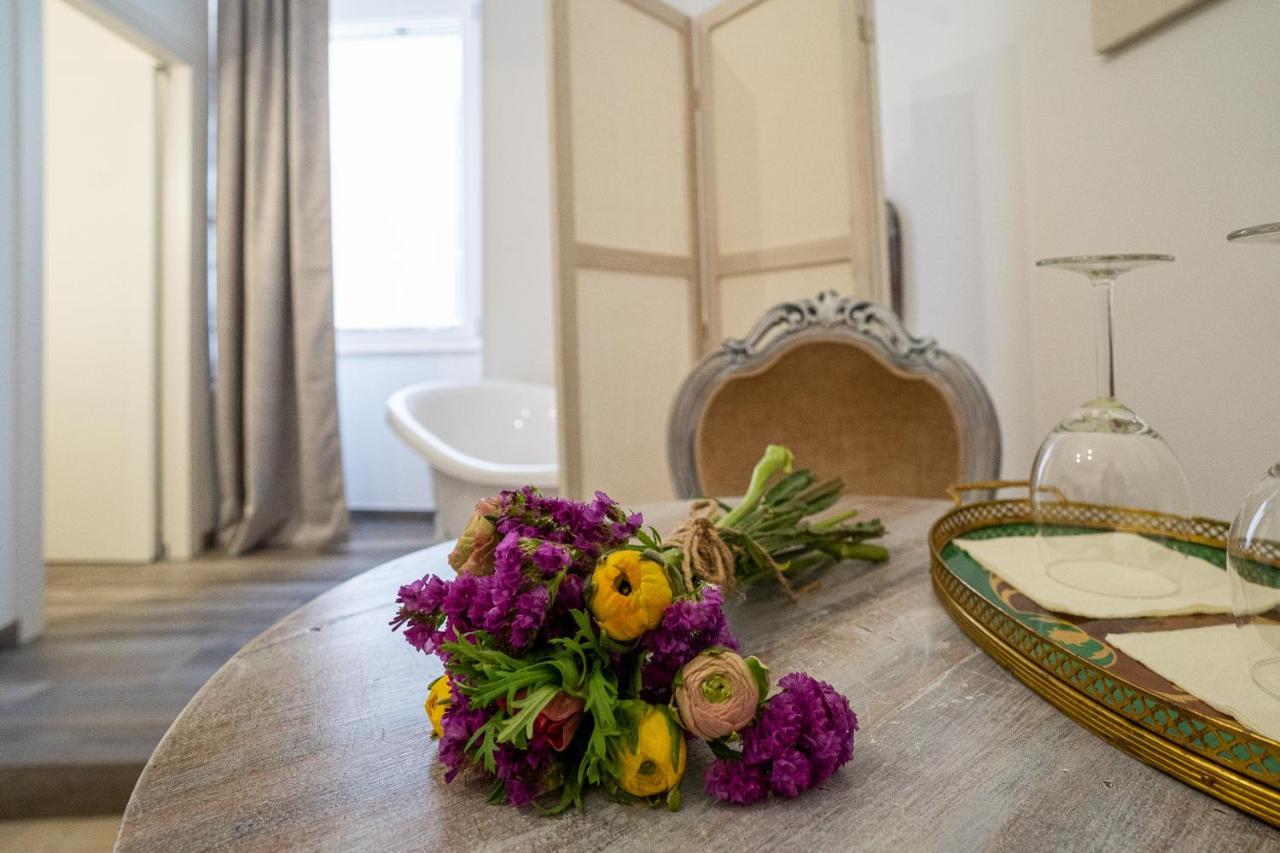 Corte Pietrantica - Charming Rooms & Suites Giovinazzo Exteriör bild