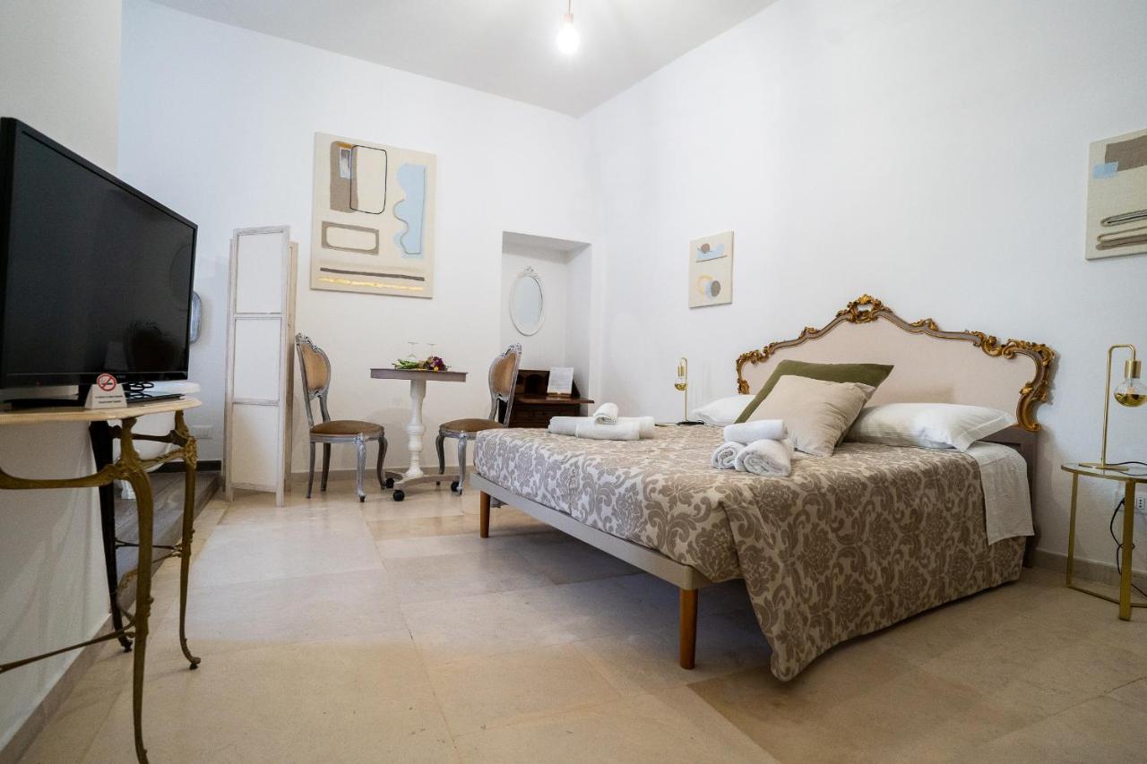 Corte Pietrantica - Charming Rooms & Suites Giovinazzo Exteriör bild
