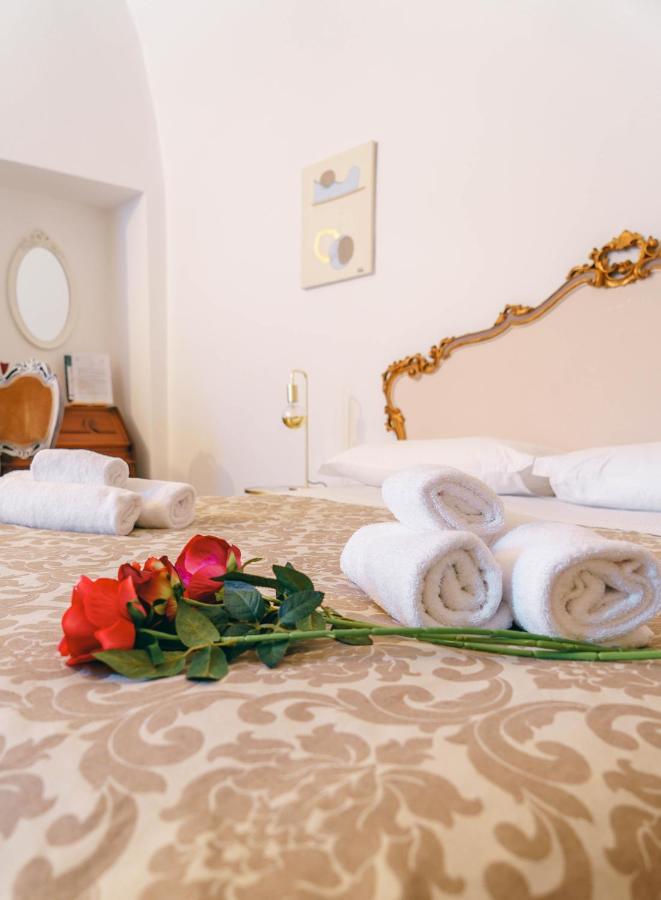Corte Pietrantica - Charming Rooms & Suites Giovinazzo Exteriör bild